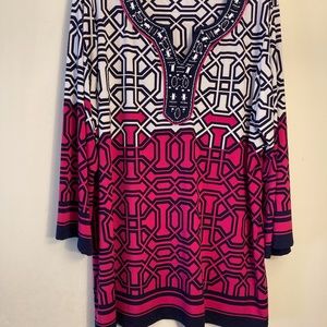 NWOT Geometric print top